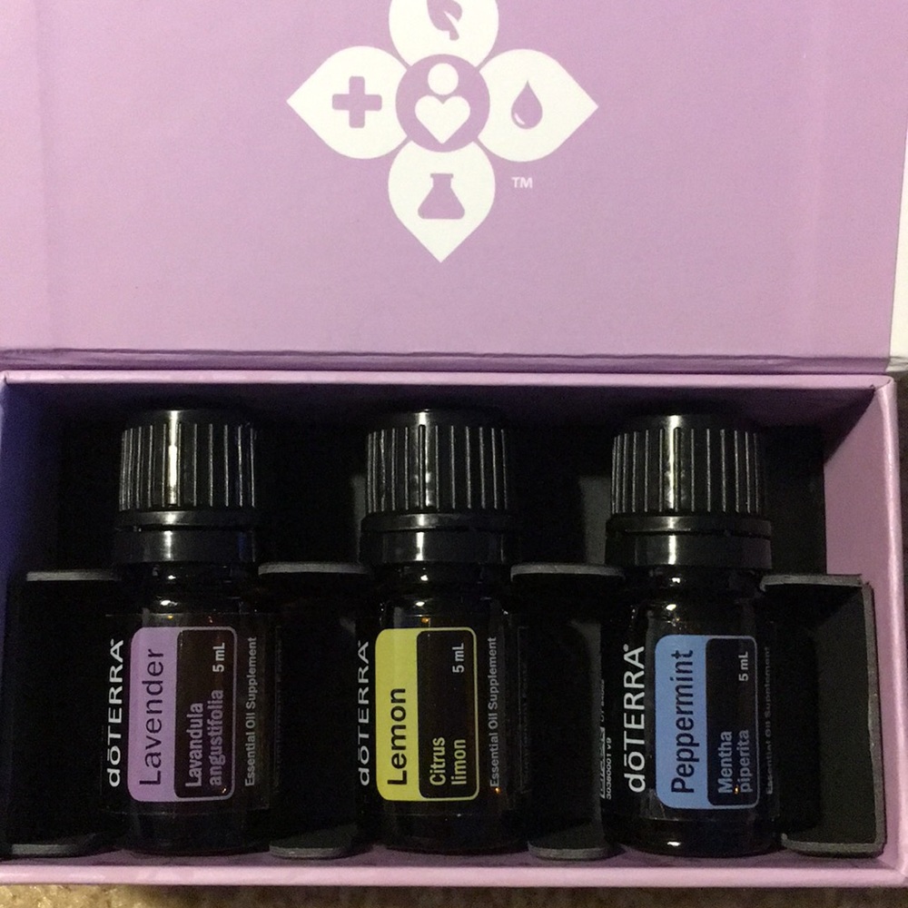 doTERRA Essential Oil kit